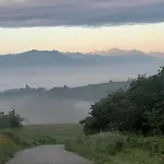 Cascina Binello A & B Belvedere Langhe