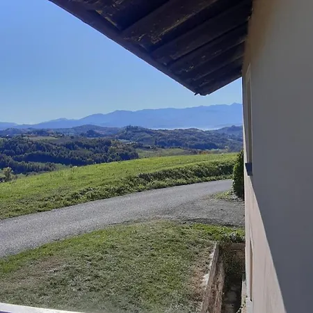 Cascina Binello A & B Belvedere Langhe