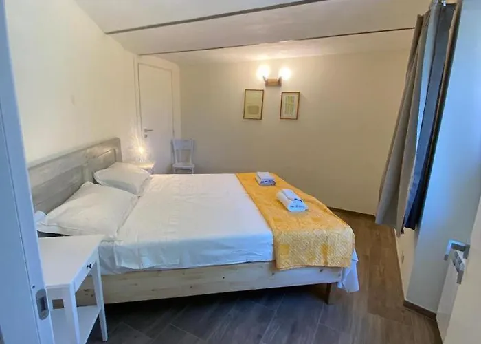Ferienhaus Cascina Binello A & B Belvedere Langhe